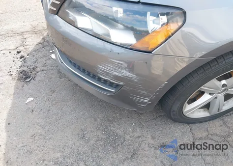 2014 Volkswagen Passat 2.5L Se from USA, damaged, VIN 1VWBP7A31EC002610